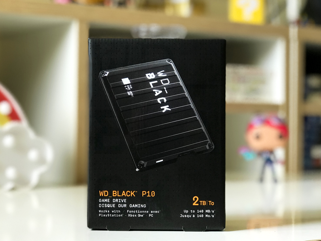Caixa do WD Black P10 destaca as principais características do produto