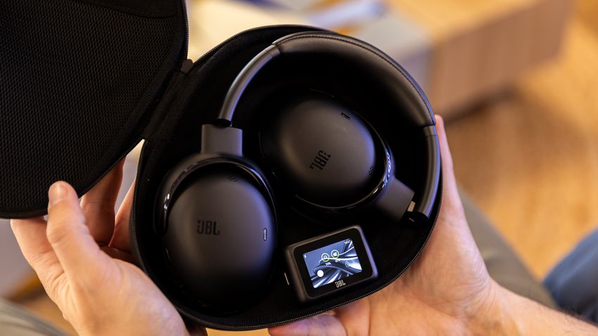 JBL Tour One M3