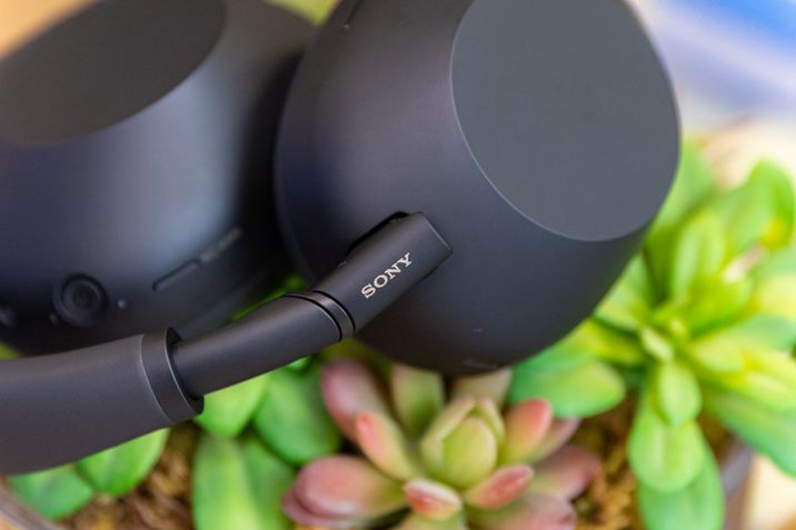 Sony WH-1000XM6