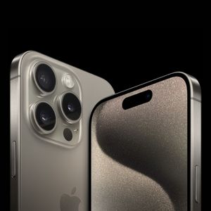 Apple iPhone 15 Pro 256 GB - Titânio Natural | CUPOM + PIX