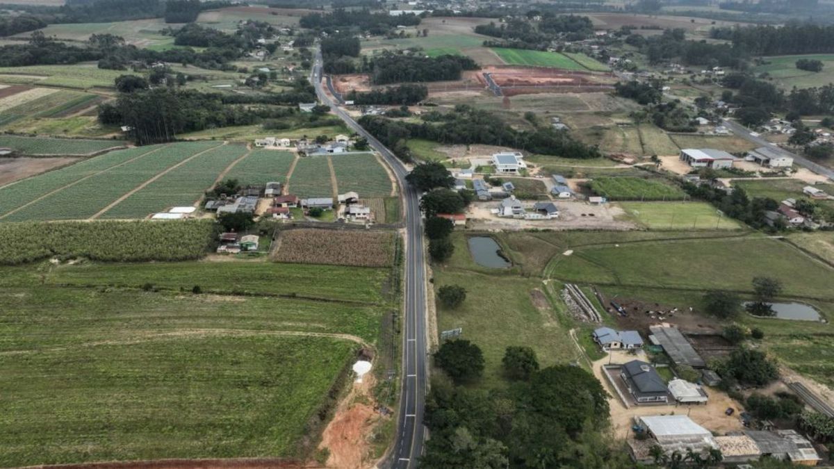 Revolução nas Estradas: Nova Tecnologia de Asfalto Promete Acabar com Buracos e Rachaduras em SC-443