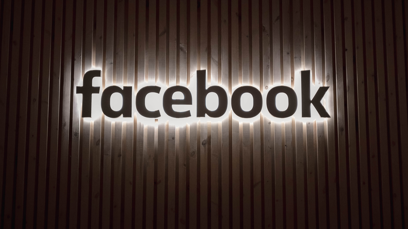 Facebook sofre processo de pioneiro das redes sociais por uso da marca "Face" - Vimarsana News