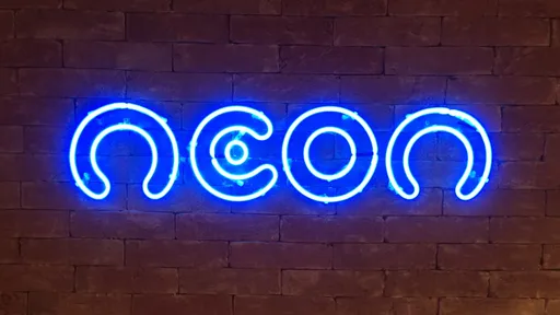 Recuperando-se aos poucos, Neon volta a aceitar cadastro de novos clientes