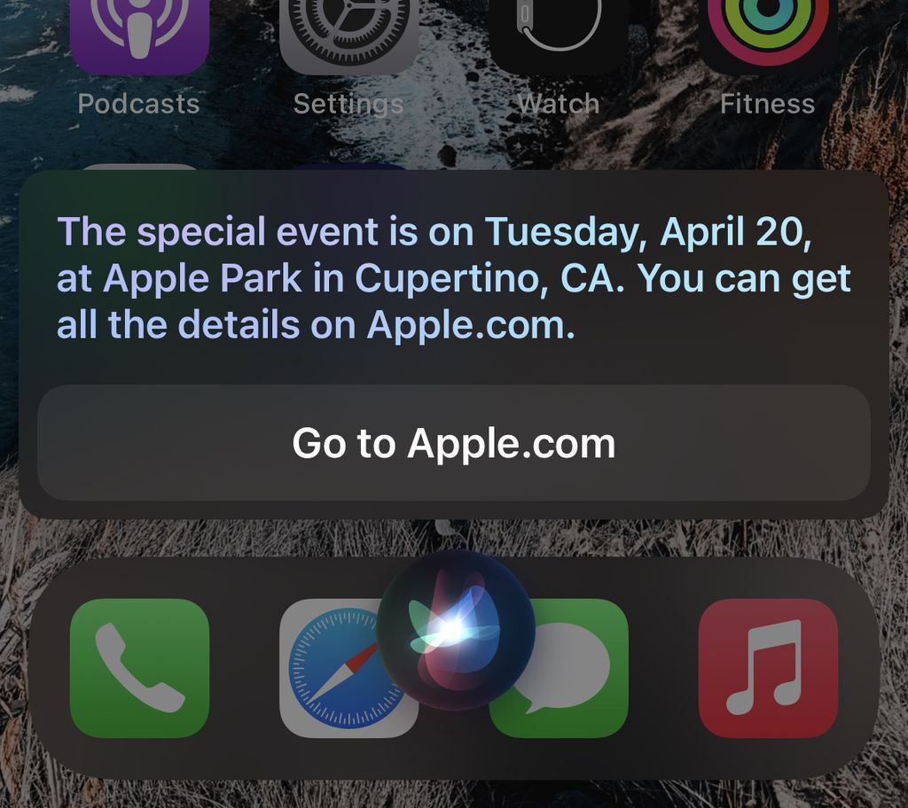 Sites como 9to5Mac e MacRumors receberam detalhes do novo evento da Apple ao questionarem a Siri (Imagem: Reprodução/9to5Mac)