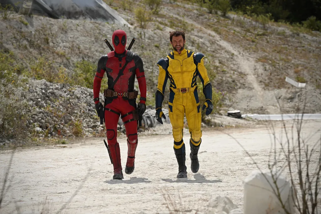 Wolverine com o uniforme clássico é apenas a ponta do caos que deve ser a história de Deadpool 3 (Imagem: Divulgação/Marvel Studios)