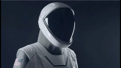 Elon Musk se oferece para criar trajes espaciais para o retorno à Lua em 2024