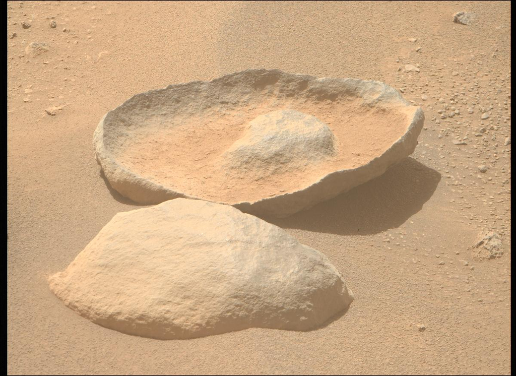 Outra rocha inusitada encontrada pelo rover Perseverance (Imagem: Reprodução/NASA/JPL-Caltech/ASU)