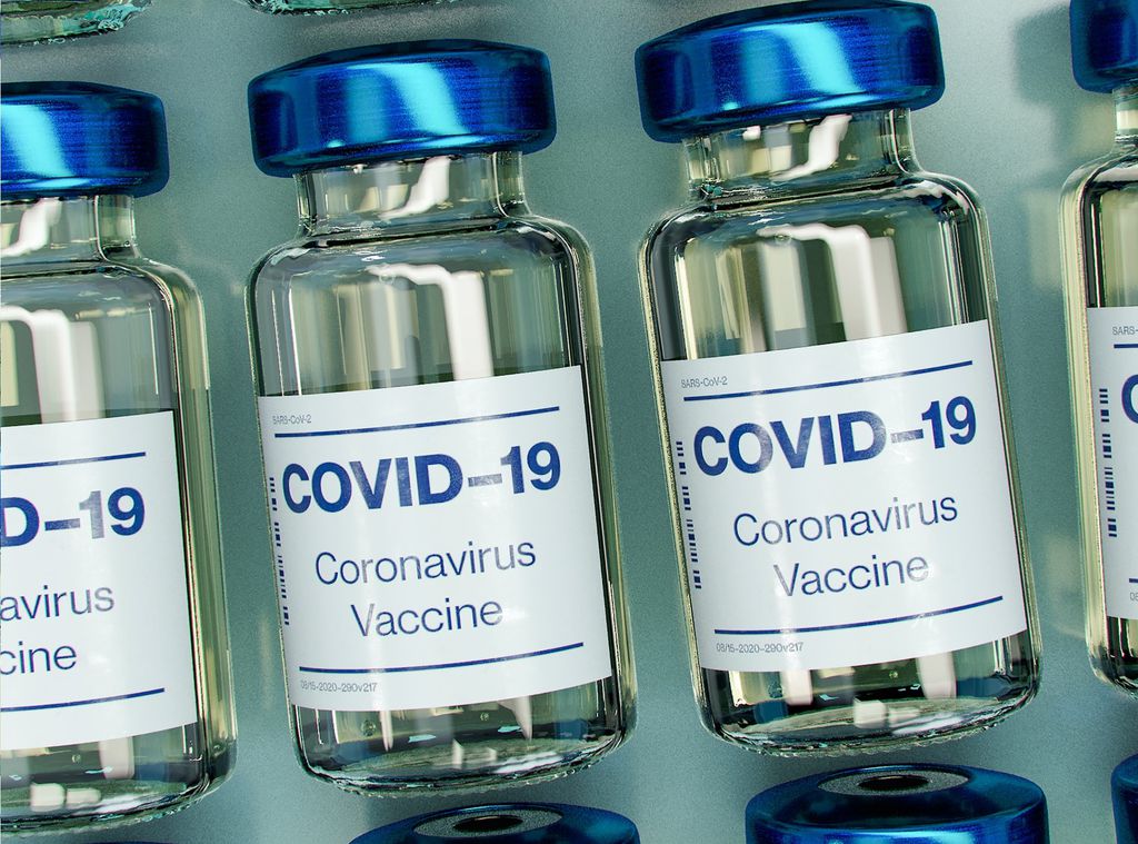 Vacinas contra a COVID-19 foram desenvolvidas em menos de um ano da pandemia (Imagem: Reprodução/ Daniel Schludi/ Unsplash)
