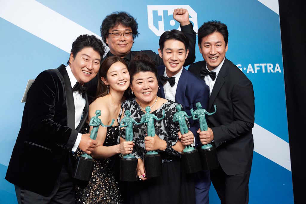 Elenco de Parasita levou o SAG Awards de Melhor Elenco em Filme na edição passada (Imagem: Divulgação / Screen Actors Guild Awards)