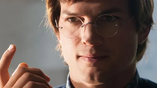 Análise: Ashton Kutcher convence, mas roteiro fraco prejudica filme 'jOBS'