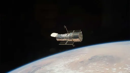 Hubble em apuros! Telescópio entra em modo de segurança e suspende observações