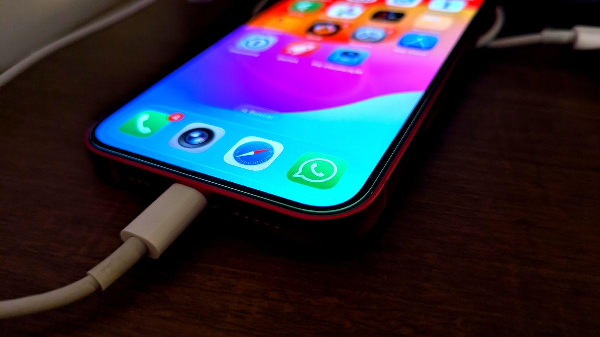 WhatsApp se prepara para o iOS 26 e adota mudanças no visual