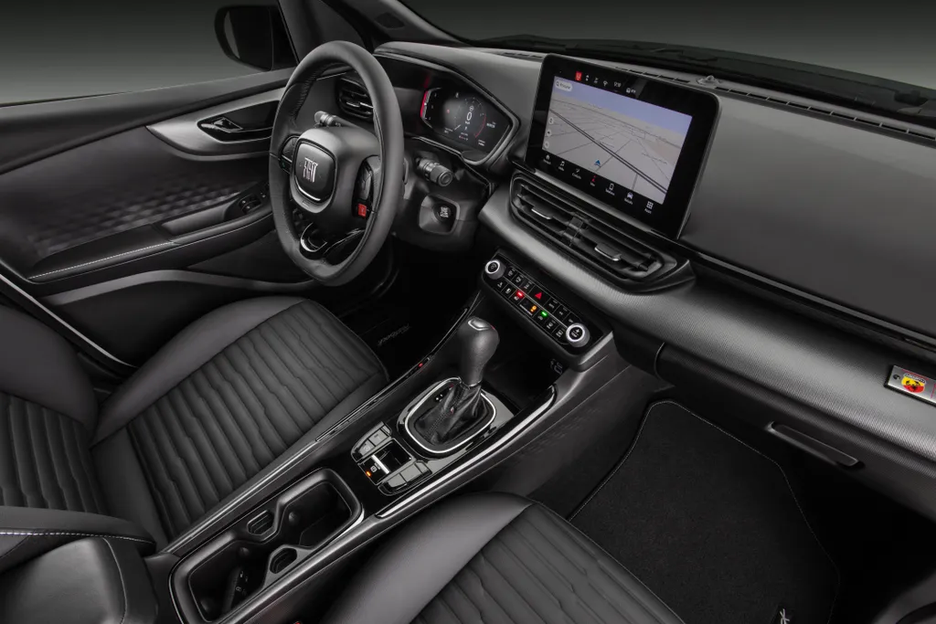 O interior tem poucas mudanças com relação ao Fiat Pulse (Imagem: Divulgação/ Stellantis)