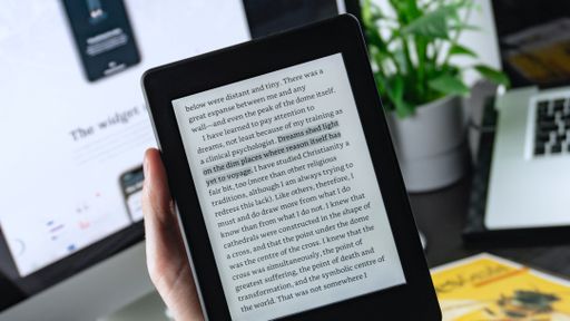 Como ajustar a luminosidade do Kindle