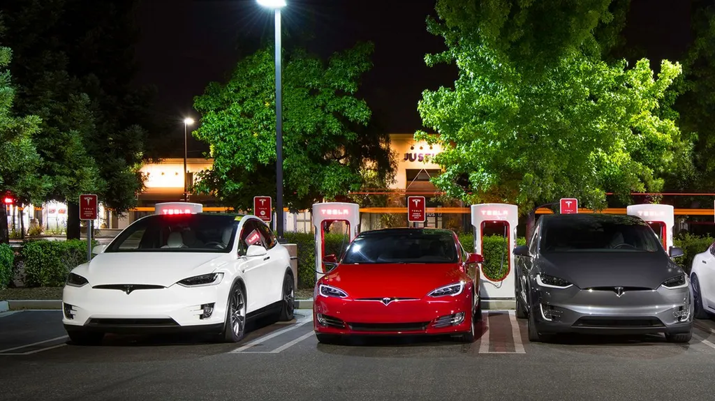 Ex-executivo da Tesla projetou tempo real da vida útil da bateria de um carro elétrico (Imagem: Saud Al-Olayan/Flickr)