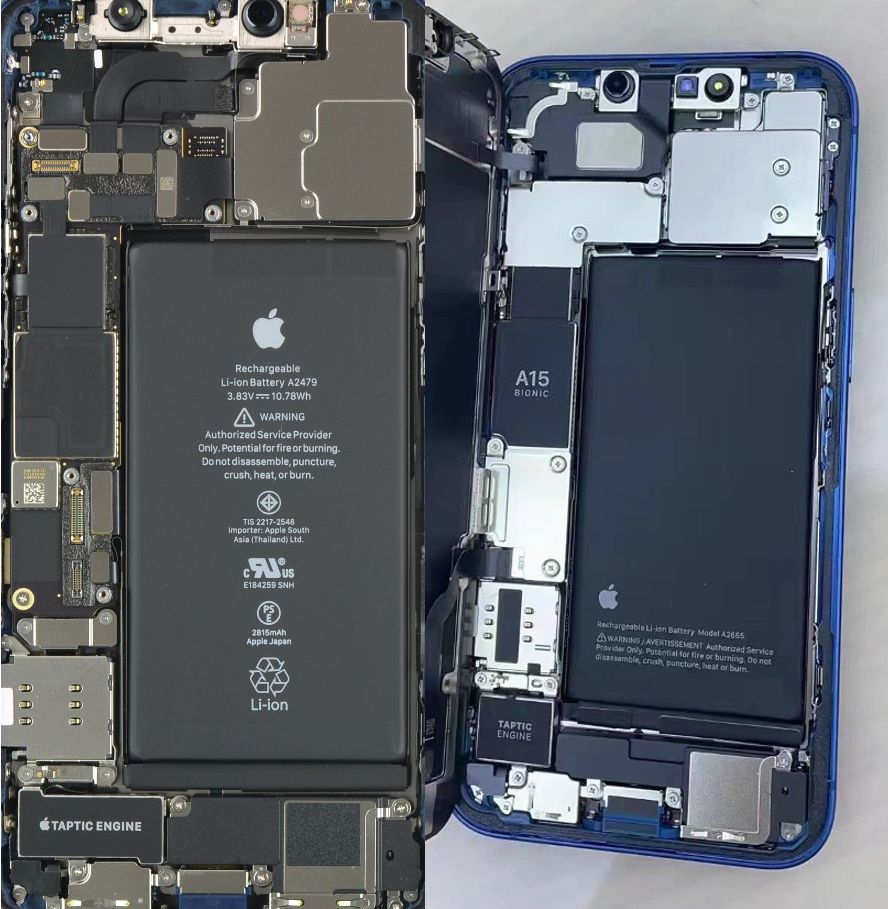 iPhone 13 (à direita) tem bateria maior em comparação com o iPhone 12 (à esquerda) (Imagens: Twitter/@SonnyDickson e MacMagazine)