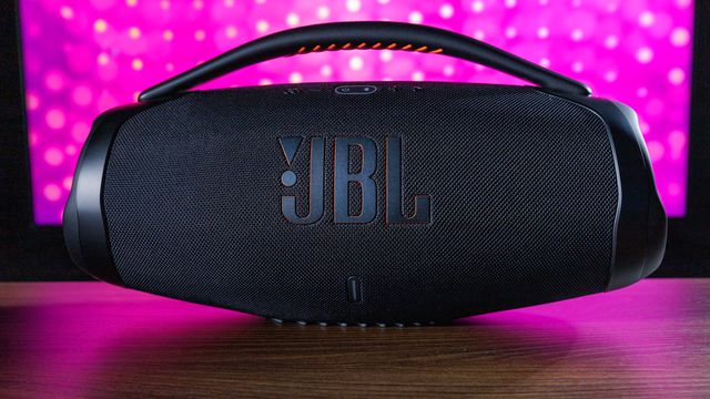 Review JBL Boombox 3 | Mais potente e com melhores subgraves