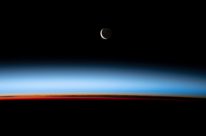 A foto foi registrada enquanto a ISS sobrevoava o Pacífico, a leste da Nova Zelândia (Imagem: Reprodução/NASA)