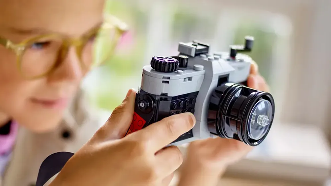 Lego Retro Camera é opção com montagem mais simples (Imagem: Divulgação/Lego)