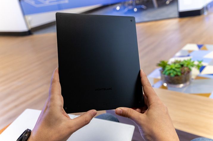 Montblanc Digital Paper (Mystic Black) + Capa de Couro Azul