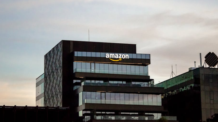 Tarifas dos EUA já começaram a afetar os preços de produtos, diz CEO da Amazon