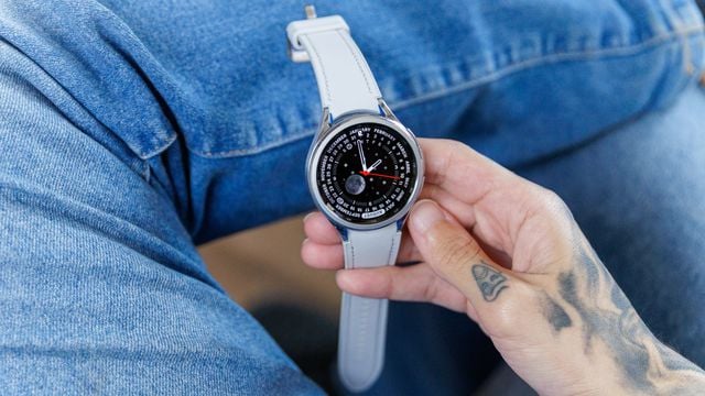 Review Galaxy Watch 6 Classic Smartwatch premium com design