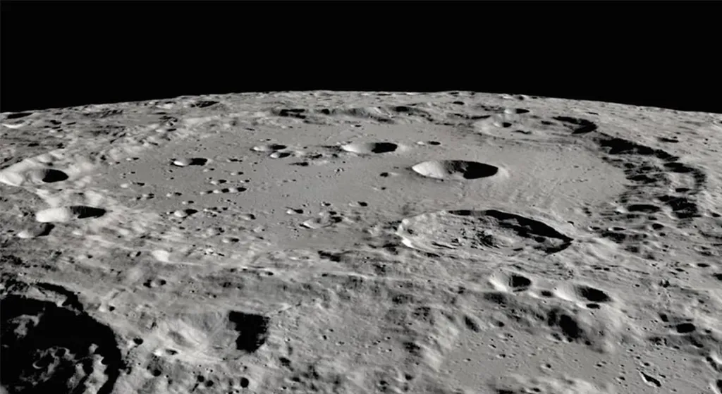 As variações da topografia da Lua se revelam nas sombras lunares, mas não mostram a profundidade exata da crateras, por exemplo (Imagem: Reprodução/NASA/JPL)