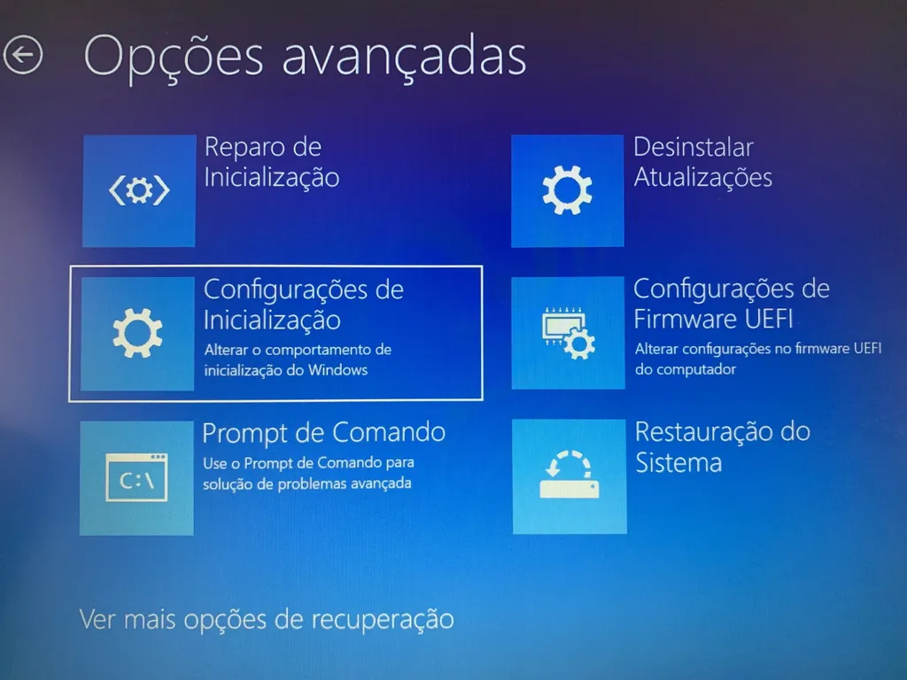 Entre nas configurações avançadas de inicialização (Imagem: Thiago Furquim/Canaltech)