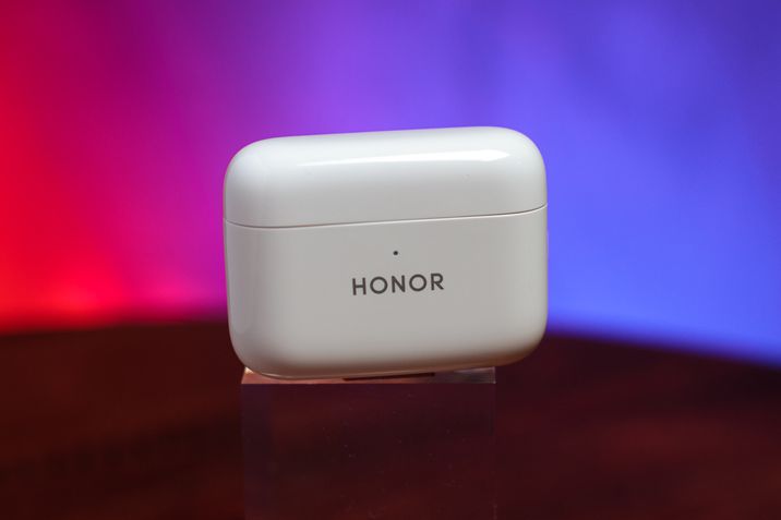 Honor Earbuds case fechada