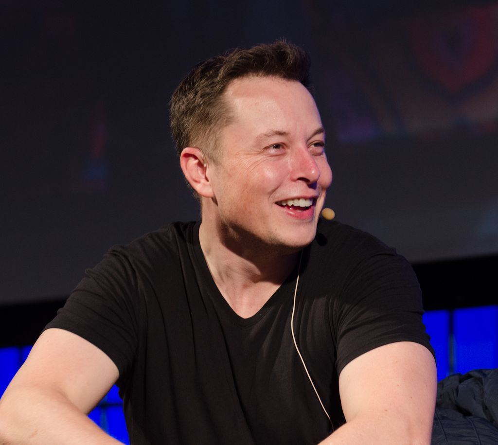 Elon Musk não parece estar afim de problemas com a Receita Federal (Imagem: Wikimedia Commons)