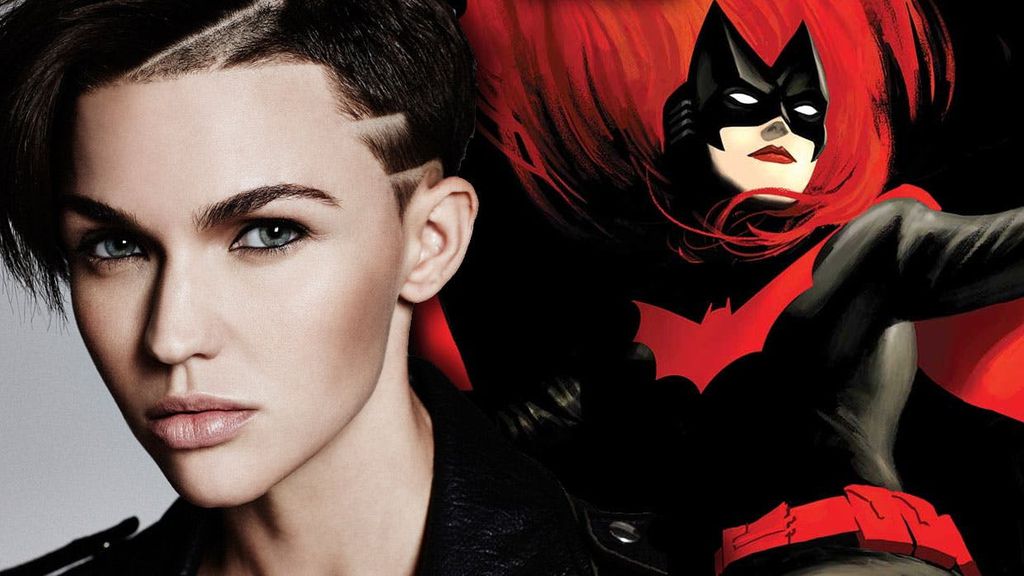 Ruby Rose, como Batwoman: atriz despediu-se da série após uma temporada, mas sem atribuir um motivo específico à sua saída (Imagem: Divulgação/CW)
