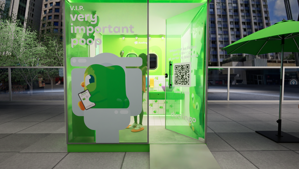 Sim, o Duolingo fez uma ação de marketing incentivando você a fazer a lição do dia enquanto usa o vaso. Duo está do olho... (Imagem: Duolingo/Divulgação)