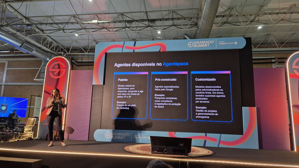 fernanda jolo apresenta as opções de agentes de IA no Google Agentspace