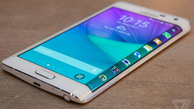 Samsung registra patente de celular com tela curva nas duas bordas