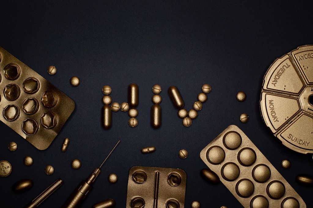 Com características raras do sistema imunológico, dois voluntários conseguiram controlar a infecção do HIV (Imagem: Reprodução/Miguel Á. Padriñán/Pixabay)