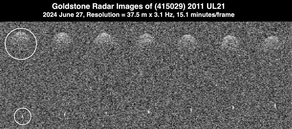 Asteroide 2011 UL21 e sua pequena lua (Imagem: Reprodução/NASA/JPL-Caltech)