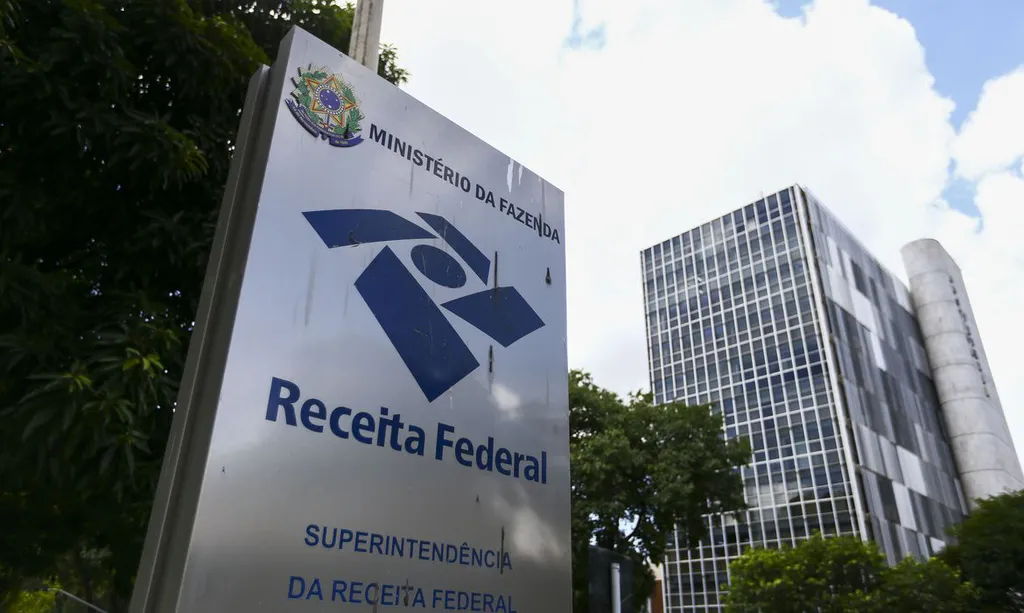 Rendimentos após o abatimento do bônus entram como tributáveis no Imposto de Renda (Imagem: Marcelo Camargo/Agência Brasil)