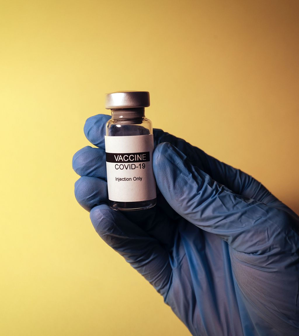Escassez de insumos pode prejudicar fabricação das vacinas do Butantan e Fiocruz