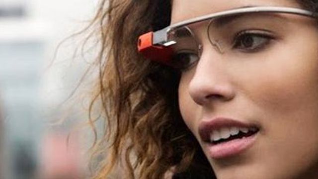 Google Glass poderá identificar pessoas na multidão com base em suas roupas