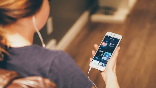 Apple, Spotify e outras gigantes do streaming musical são acusadas de monopólio