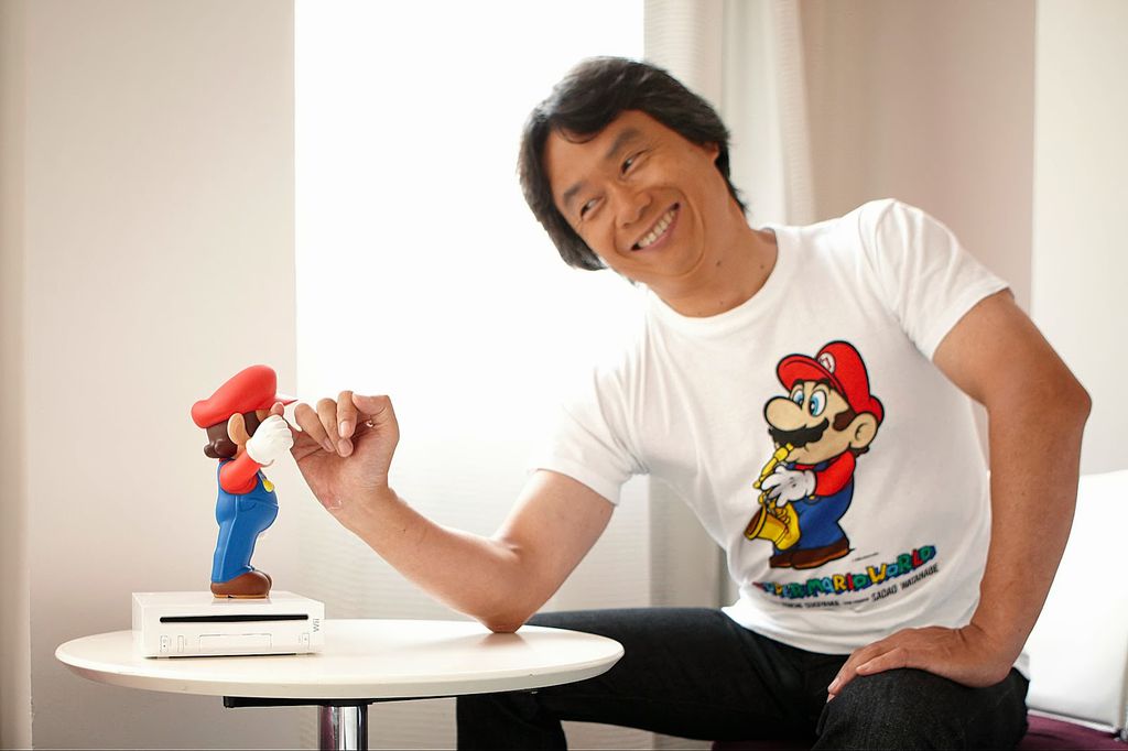 Shigeru Miyamoto e Mario Shigeru Miyamoto e Mario