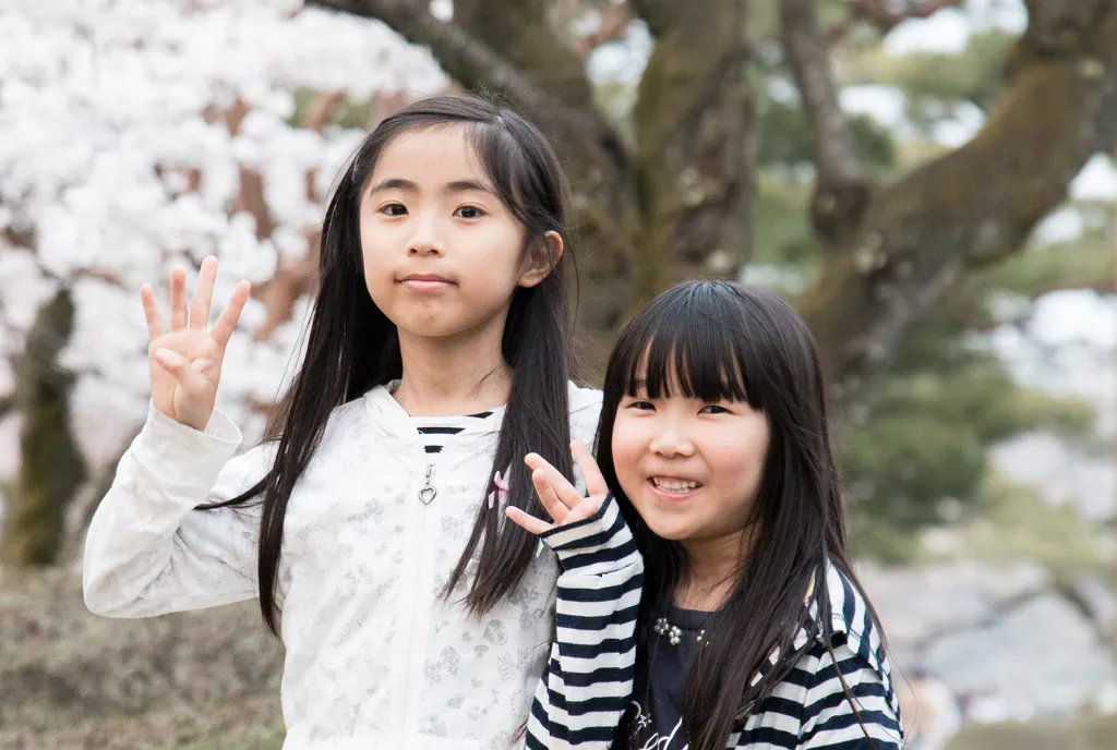 Pesquisadores analisam o modo de caminhar das crianças do Japão (Imagem: Johannes Waibel/Unsplash)