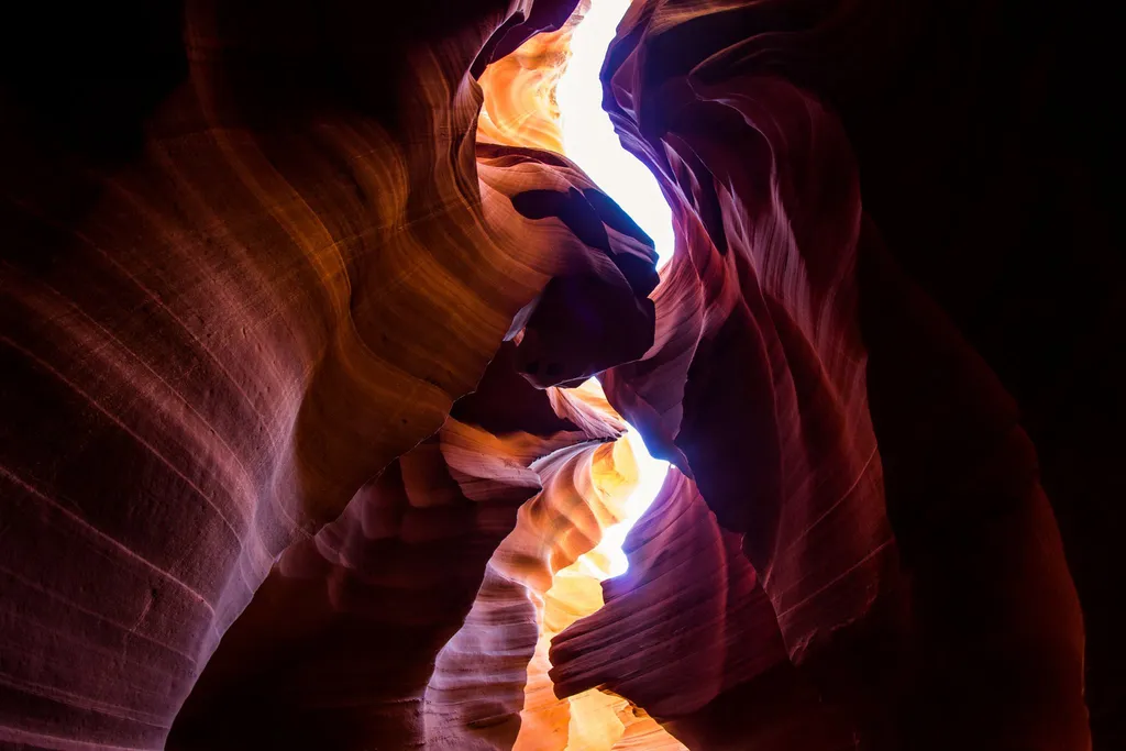 O Antelope Canyon no Arizona exibe formações rochosas impressionantes (Imagem: Rodilei Morais)
