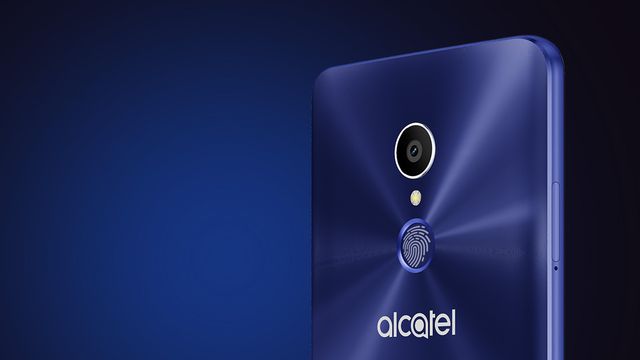 Alcatel 3C chega ao Brasil; destaques são tela grande e preço acessível