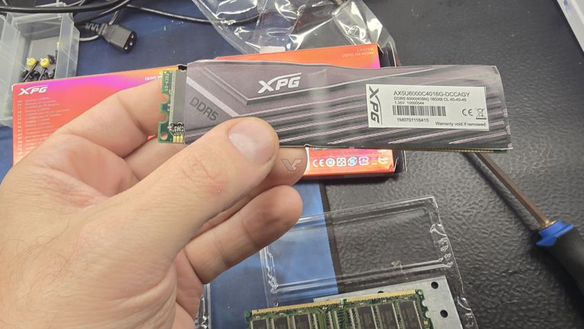Golpe da memória DDR5 em DDR2