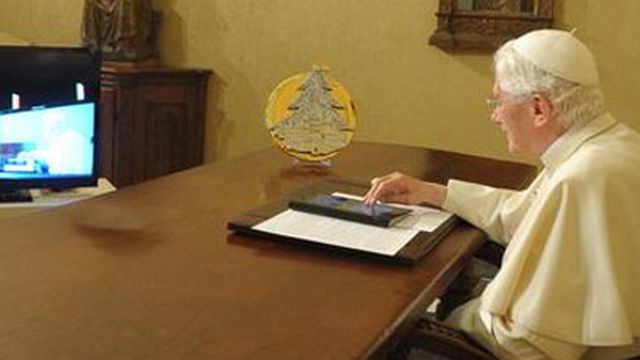 Papa Bento XVI lança aplicativo e pede que fiéis utilizem as redes sociais