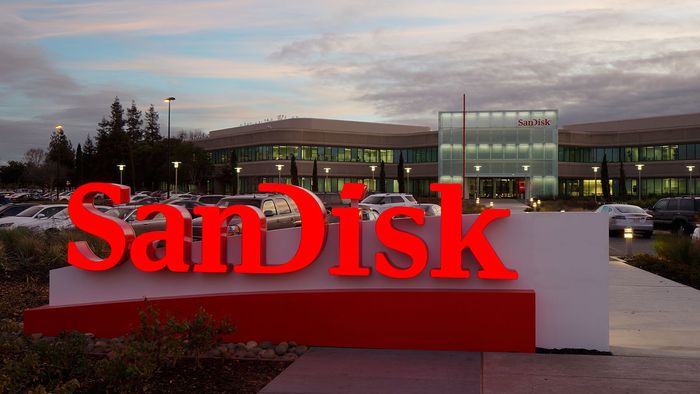 Tinha que ser a IA: SanDisk encarece SSDs em 50% em meio à escassez