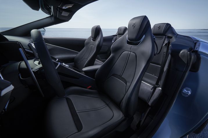 Ferrari Roma Spider