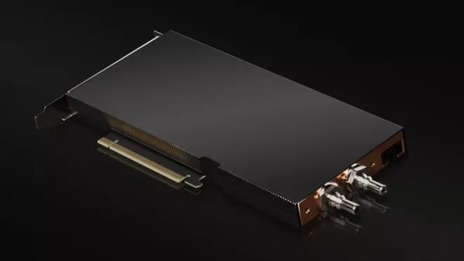 As novas Nvidia A100 e H100 com resfriamento líquido entregariam a mesma performance consumindo 30% menos energia (Imagem: Divulgação/Nvidia)