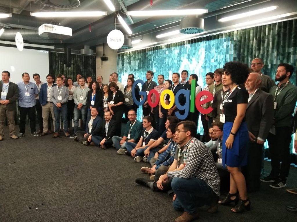 Pesquisadores do LARA 2019, selecionados para receber a bolsa do Google (Foto: Nathan Vieira/Canaltech)